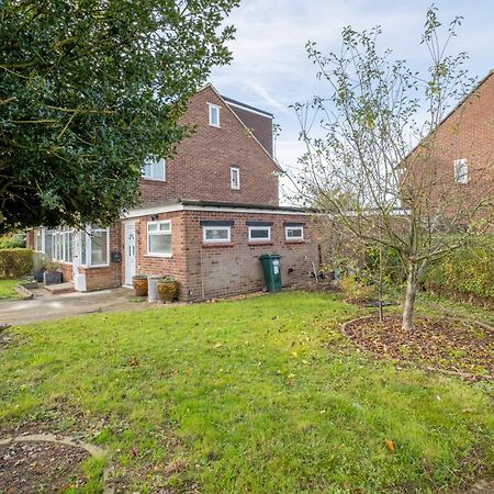 Kings House Apartment Hayes, West London Apt A Northolt  Екстер'єр фото