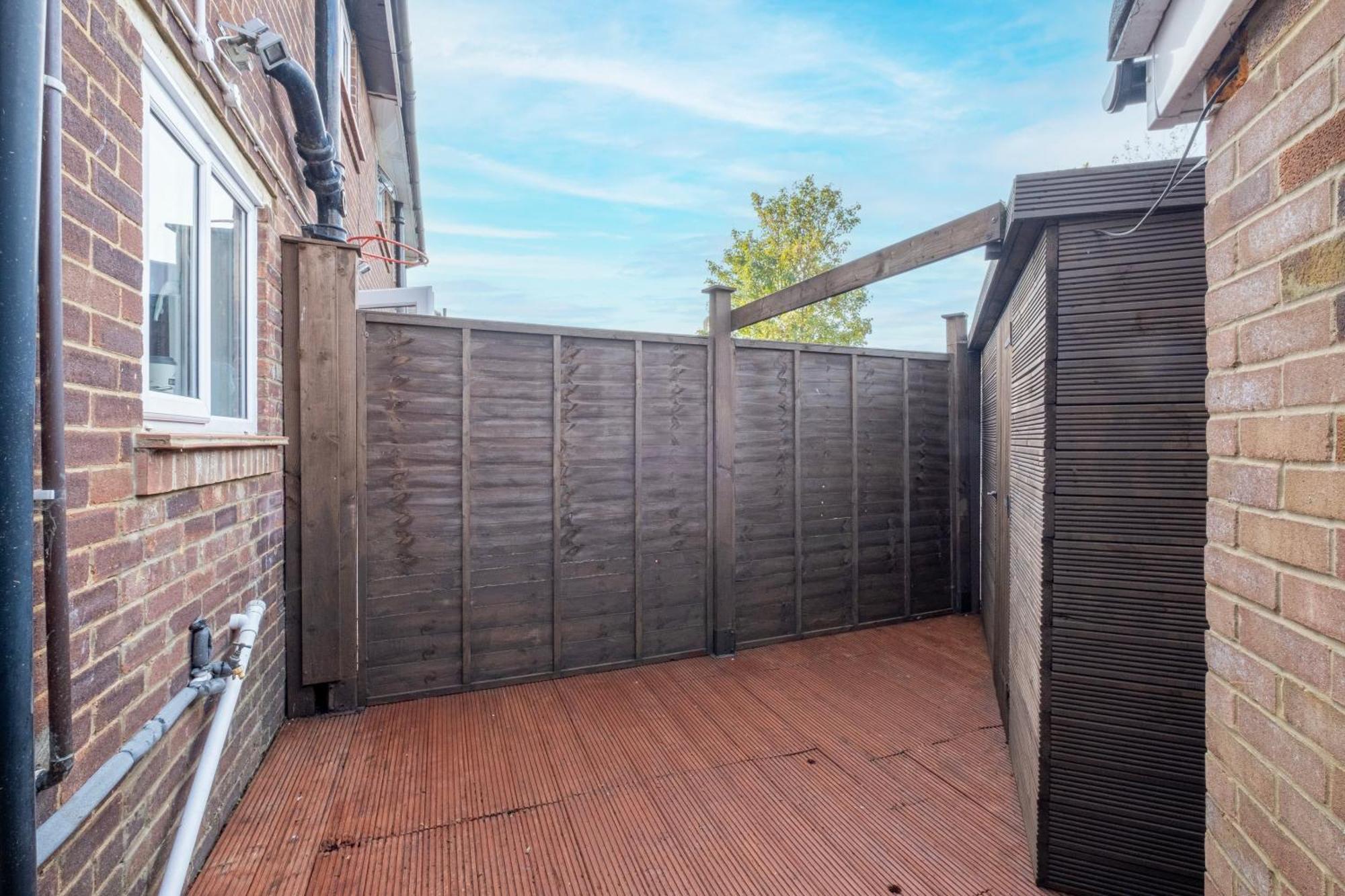 Kings House Apartment Hayes, West London Apt A Northolt  Екстер'єр фото