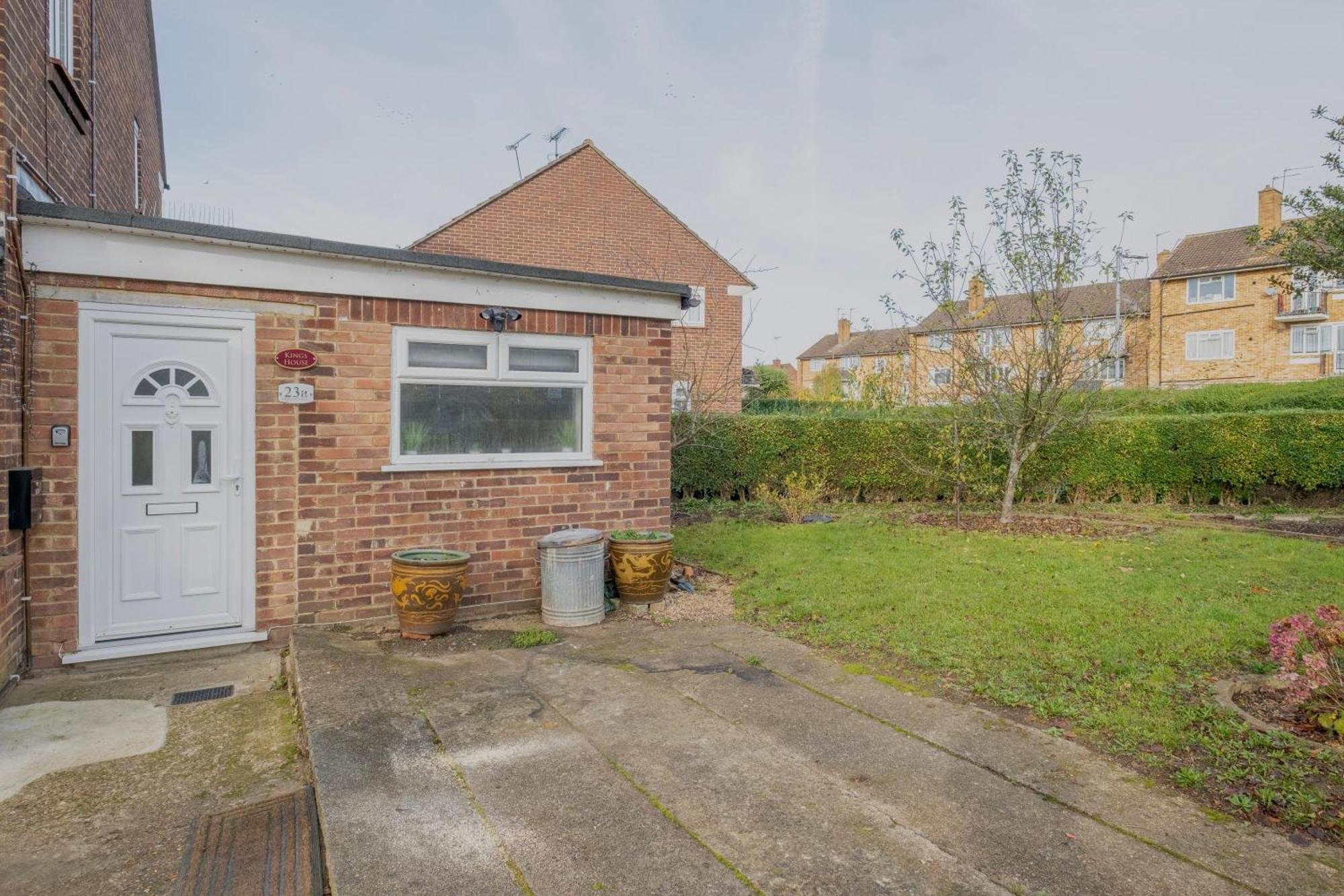 Kings House Apartment Hayes, West London Apt A Northolt  Екстер'єр фото