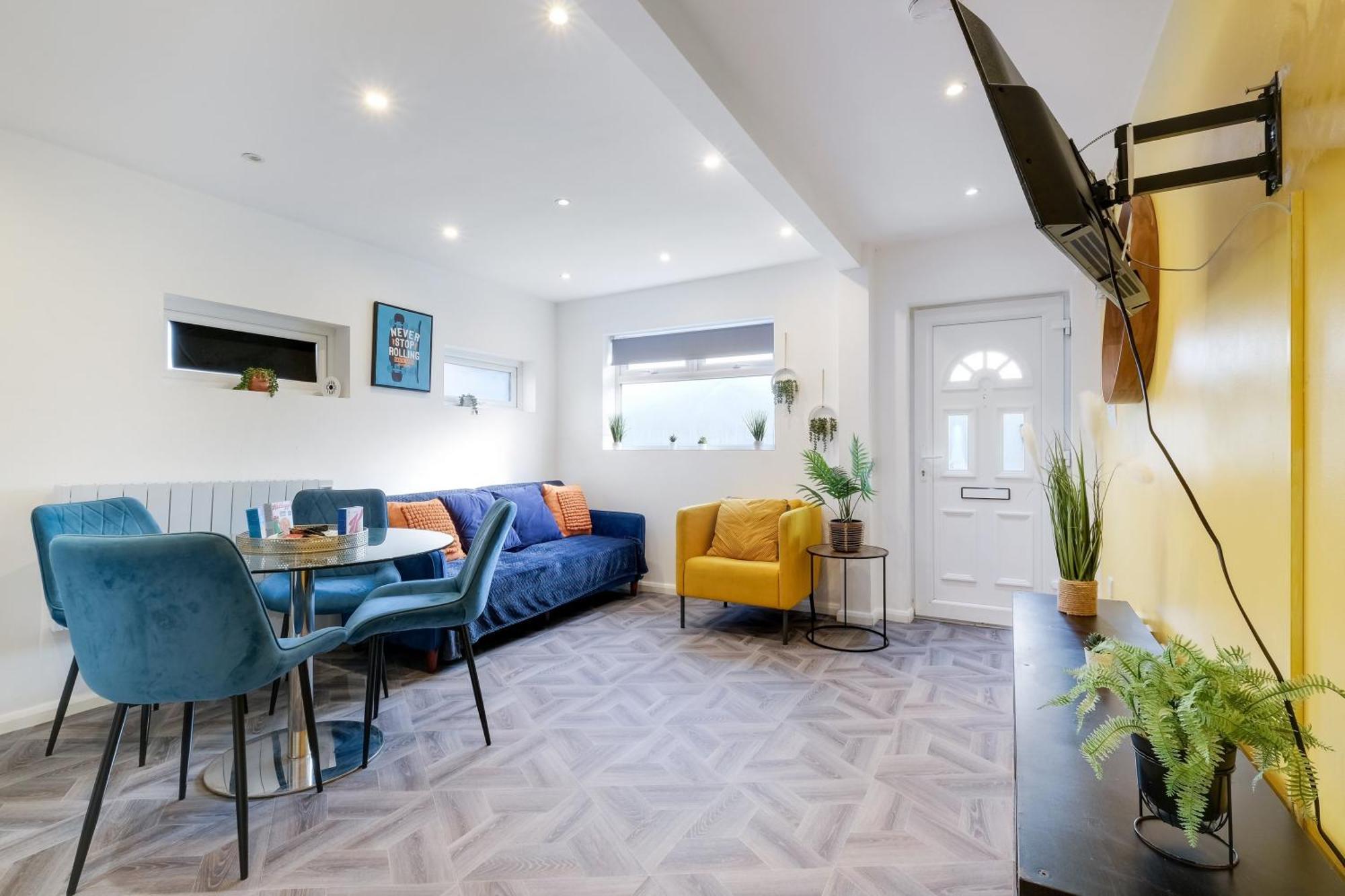 Kings House Apartment Hayes, West London Apt A Northolt  Екстер'єр фото