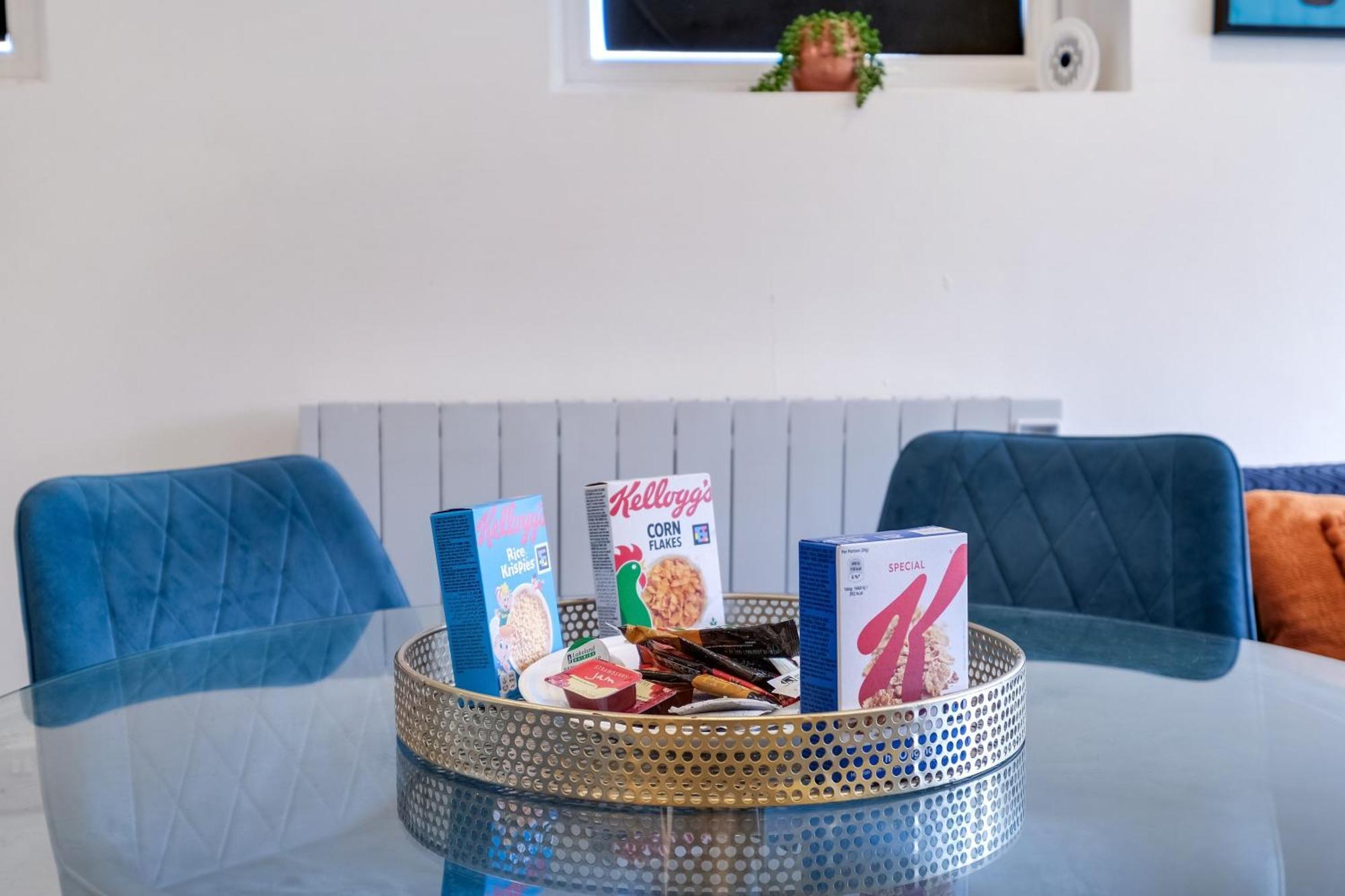 Kings House Apartment Hayes, West London Apt A Northolt  Екстер'єр фото