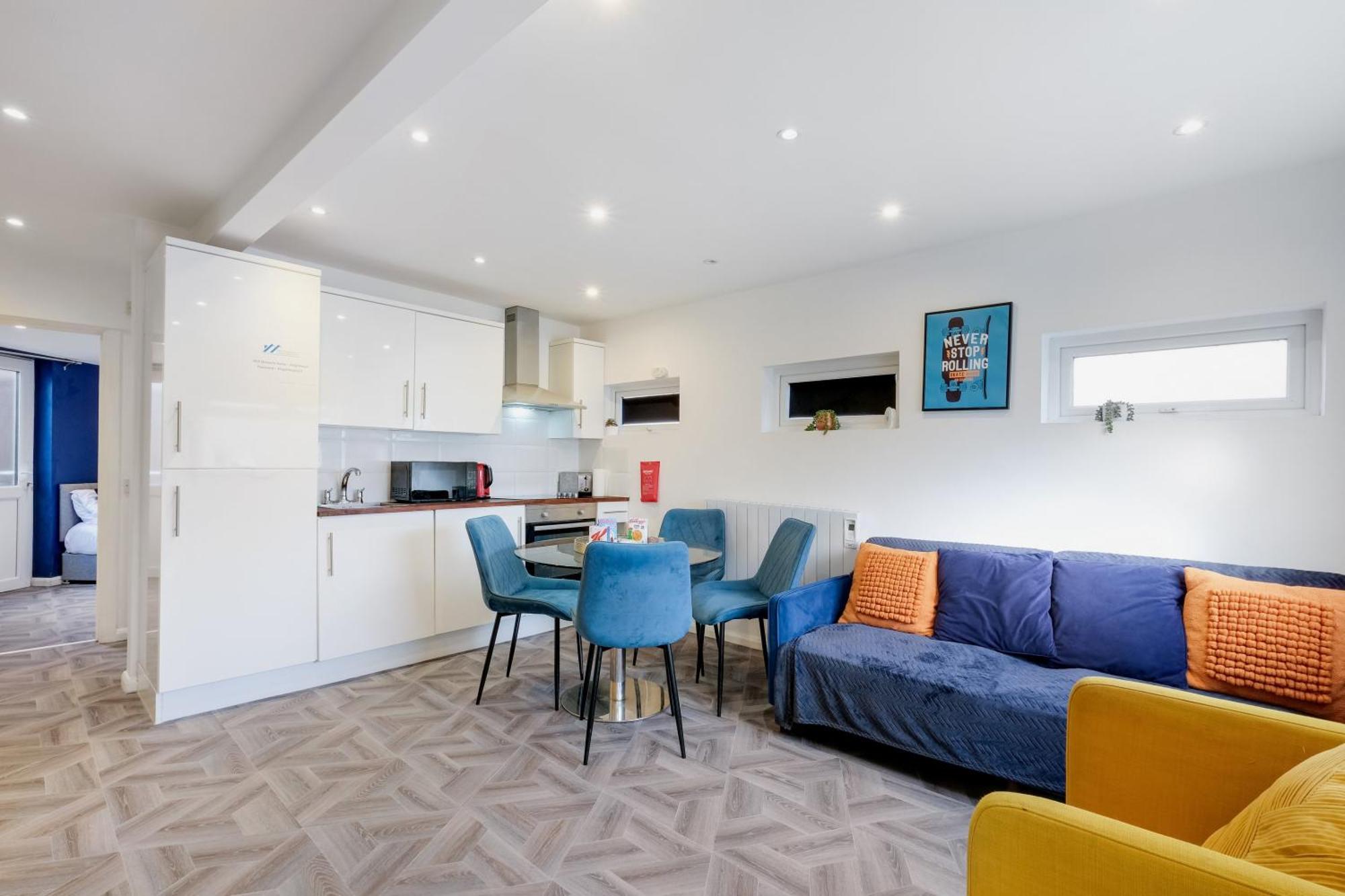 Kings House Apartment Hayes, West London Apt A Northolt  Екстер'єр фото
