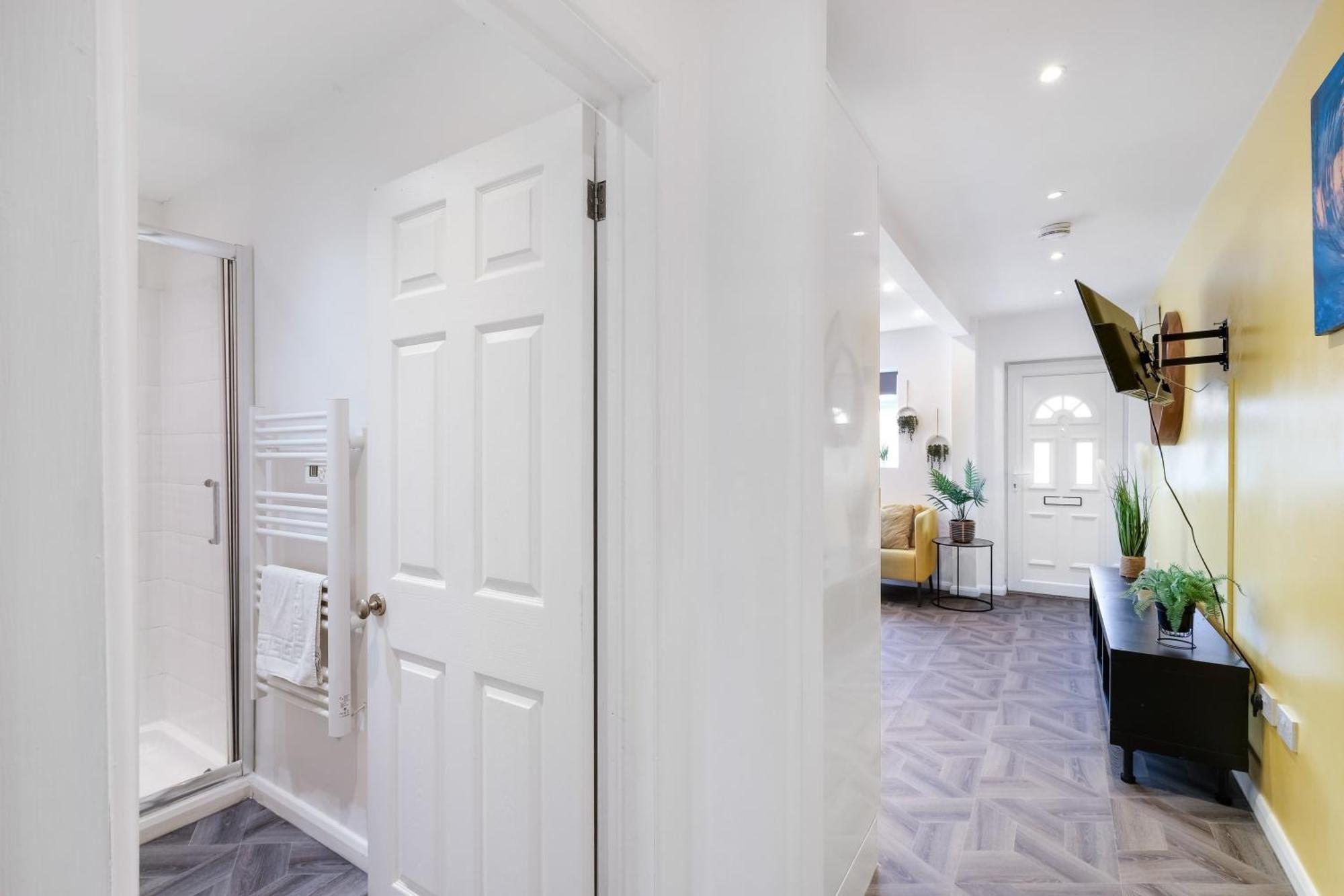 Kings House Apartment Hayes, West London Apt A Northolt  Екстер'єр фото